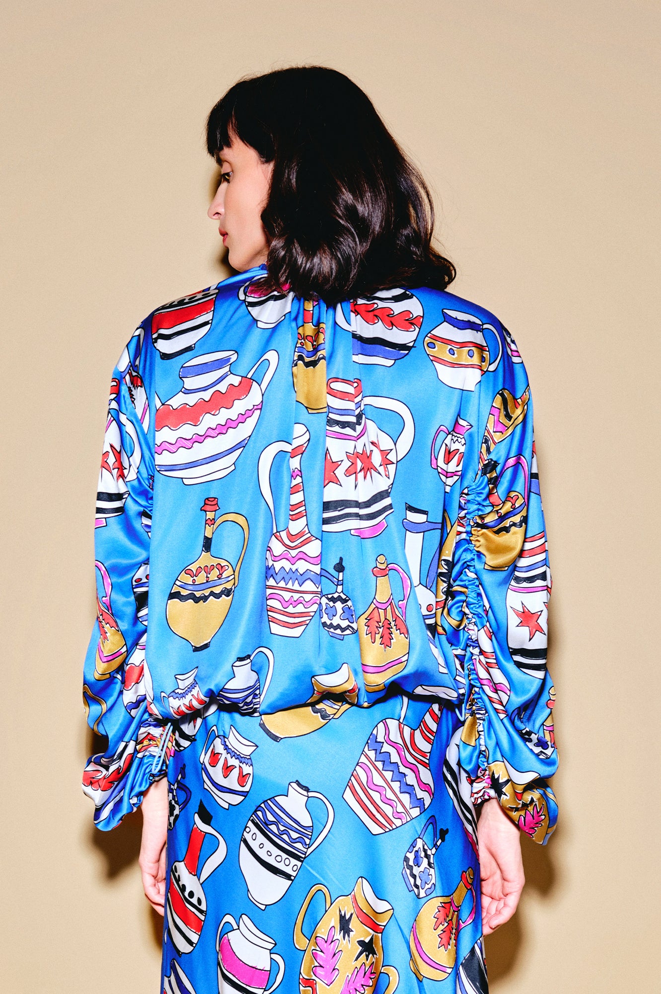 KOLOMPER gathered sleeve bomber shirt 'Doodle Vases'