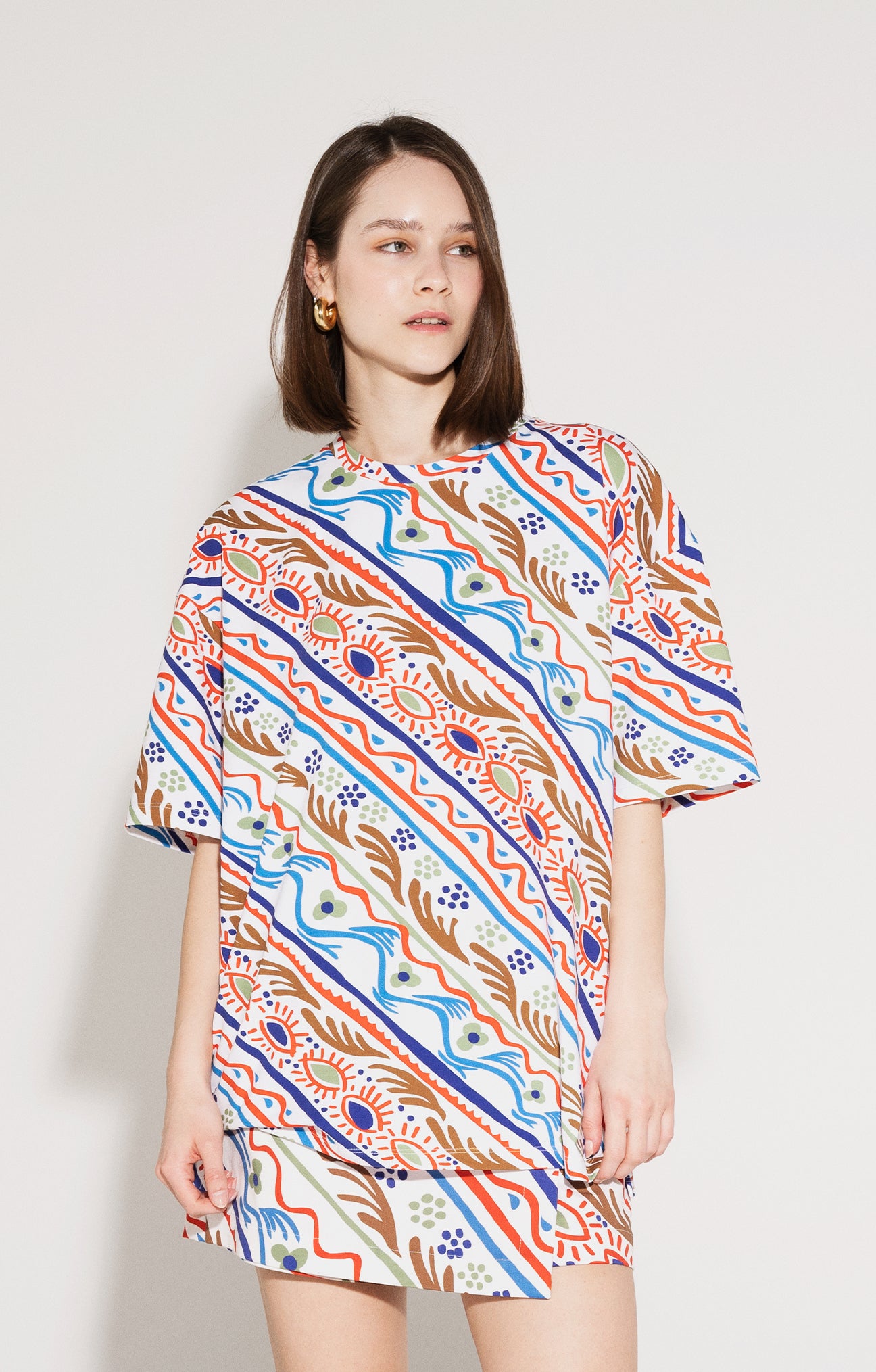 VIZITKE oversized t-shirt 'Folkdoodle'