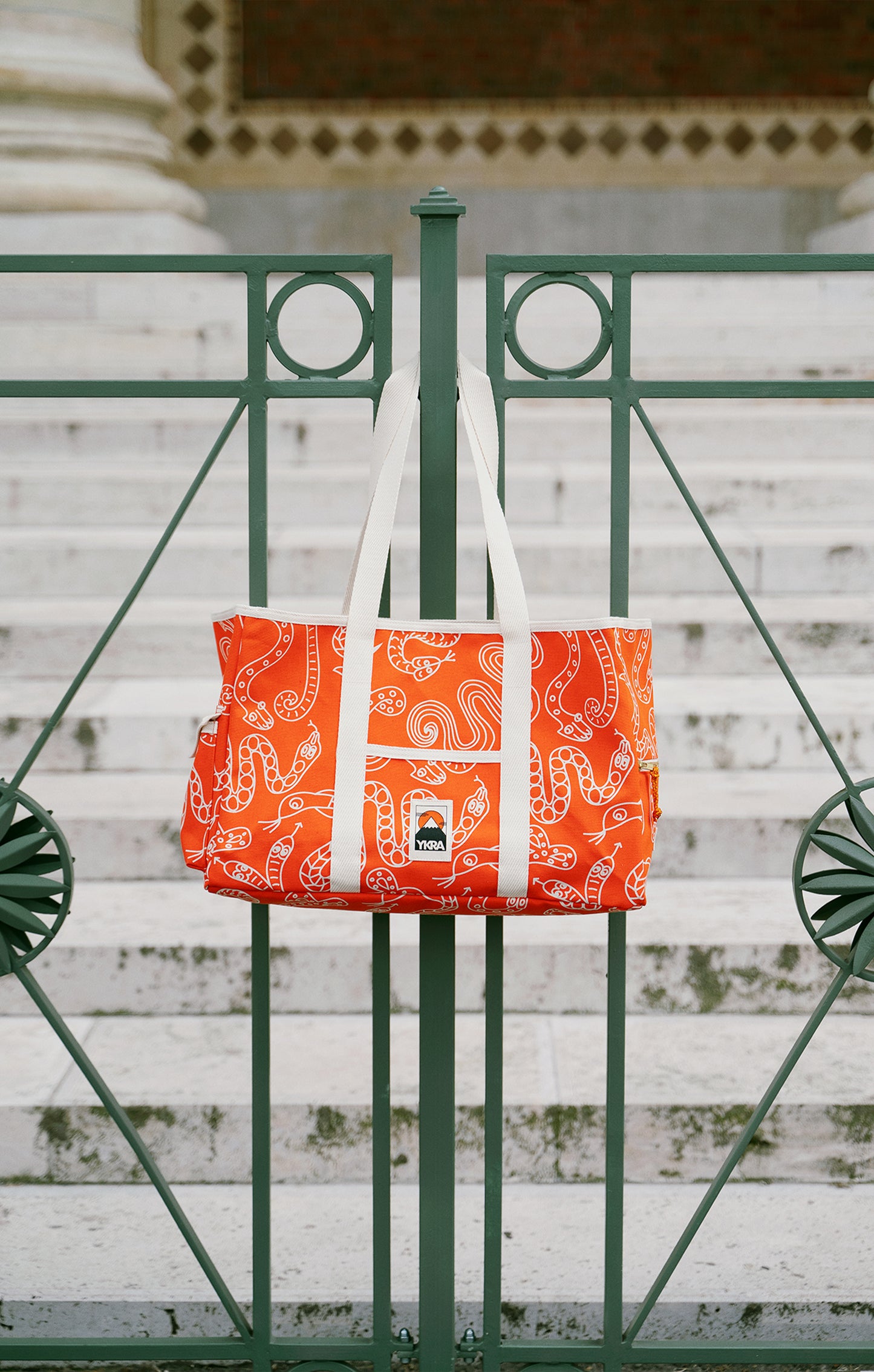 YKRA x TOMCSANYI beach bag 'Snake'