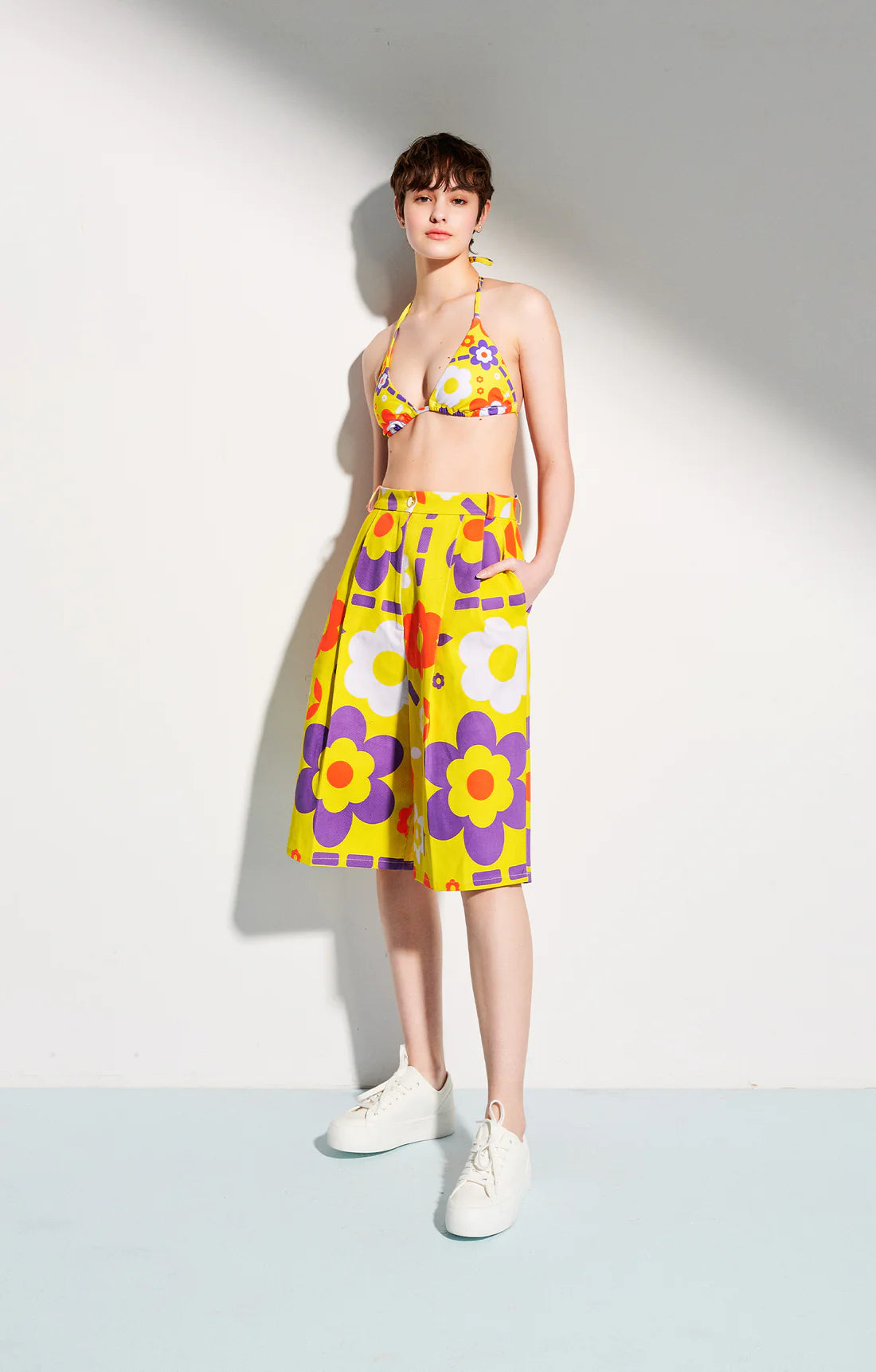 FLEURETTE tailored bermuda shorts 'Space Flowers'