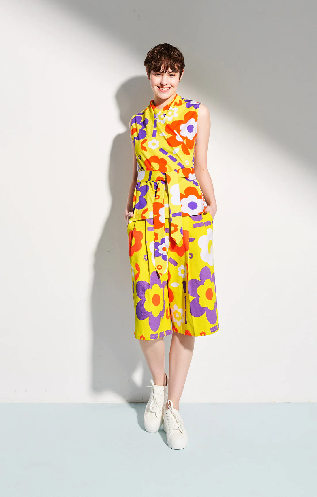 PAPPY sleeveless wrap top 'space flowers'