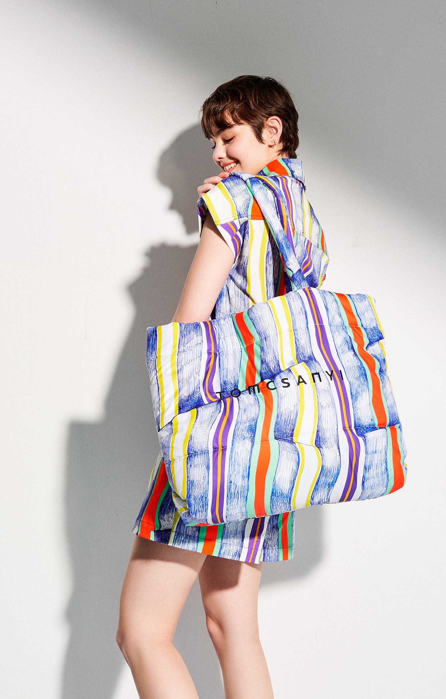 AGAPE puffer beach bag 'stripes'