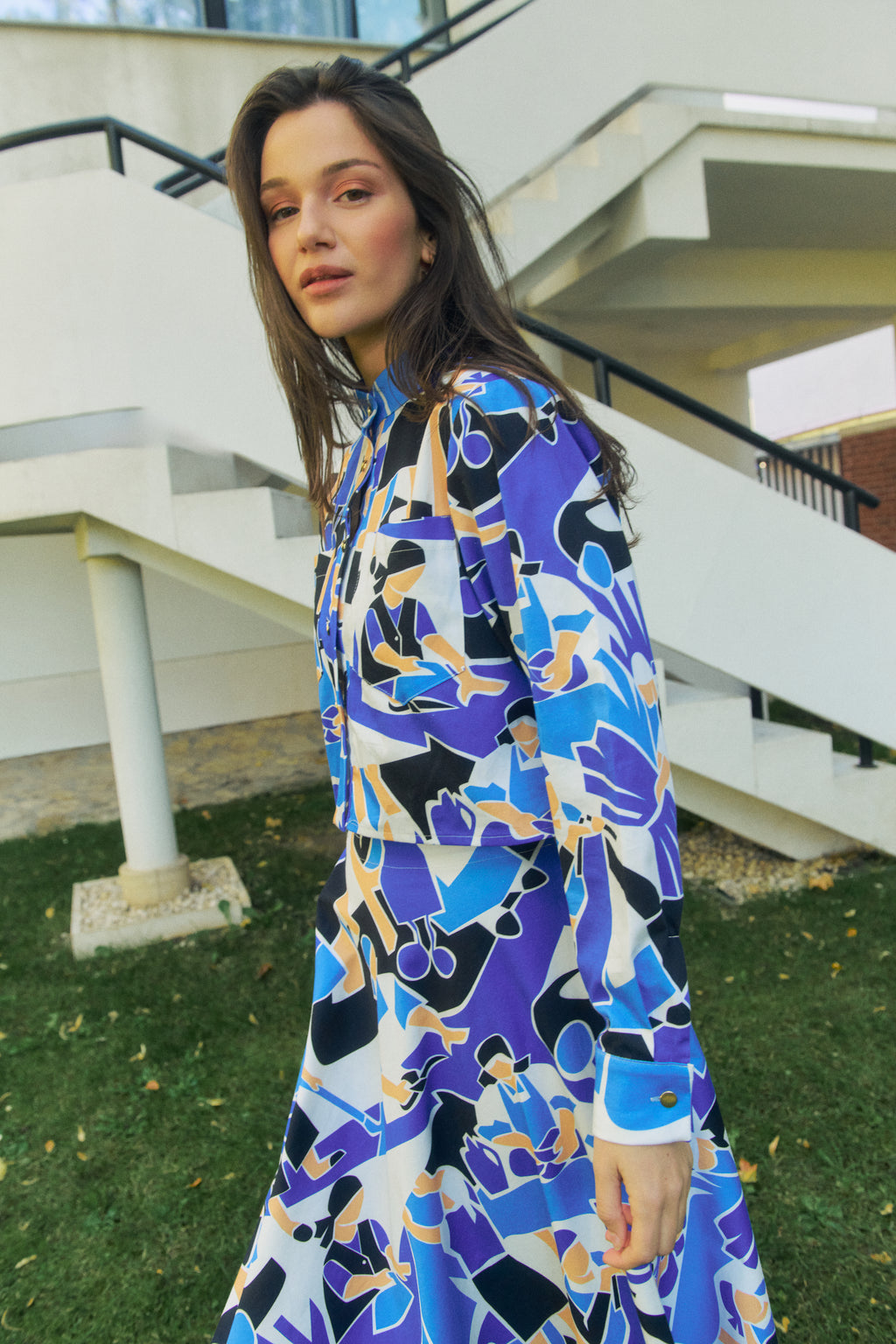 TAKI cropped boxy shirt 'Domestic Blue'