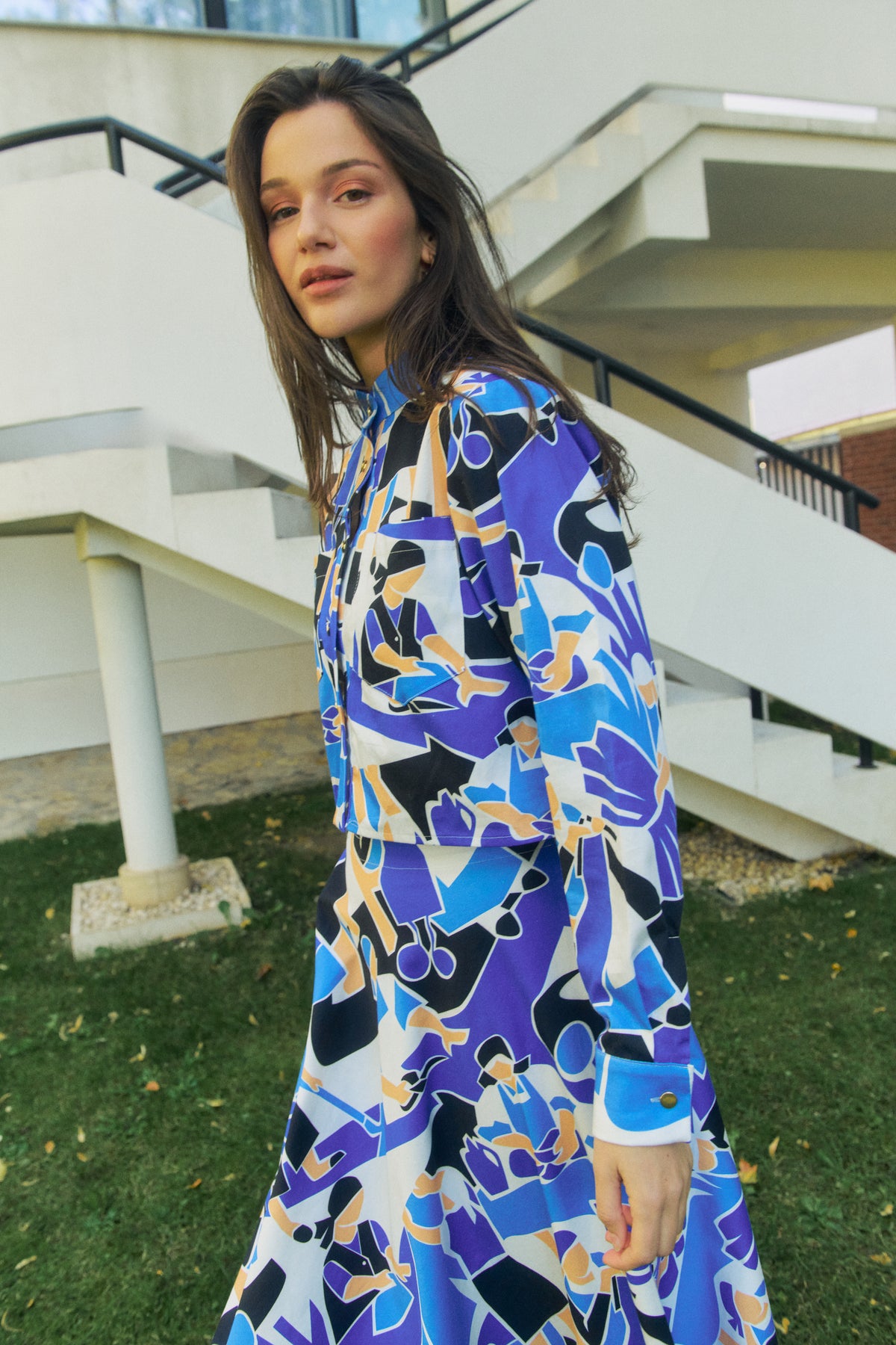 TAKI cropped boxy shirt 'Domestic Blue'