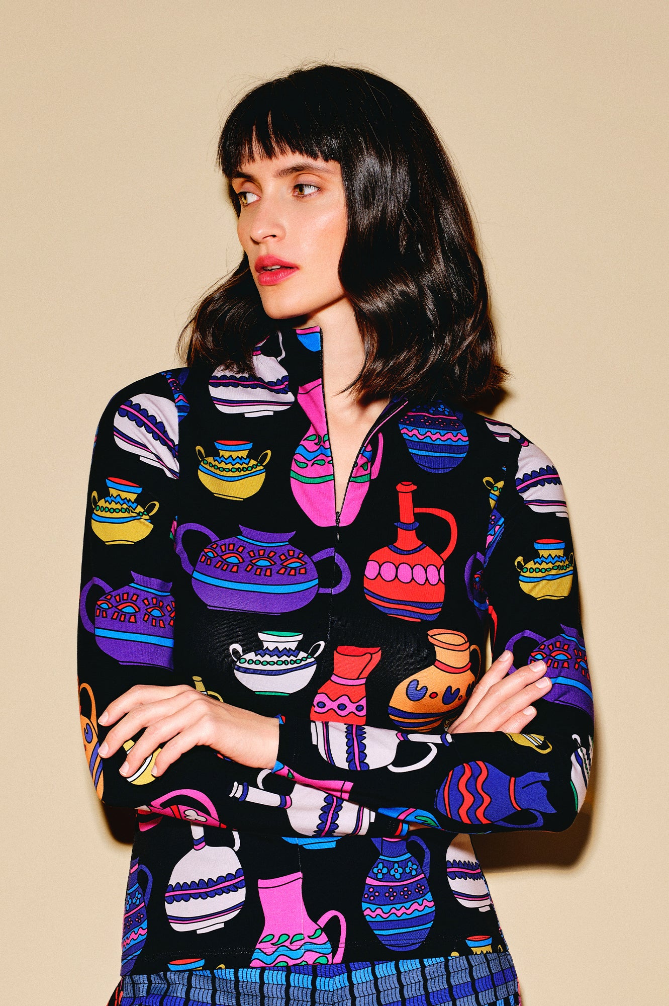 BORS front zip jersey top 'Vases'