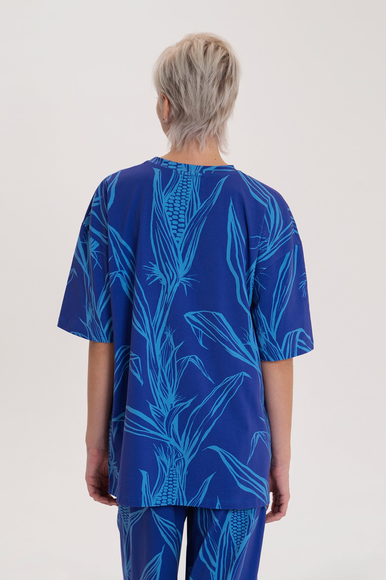 VIZITKE oversized t-shirt 'Corn blue'