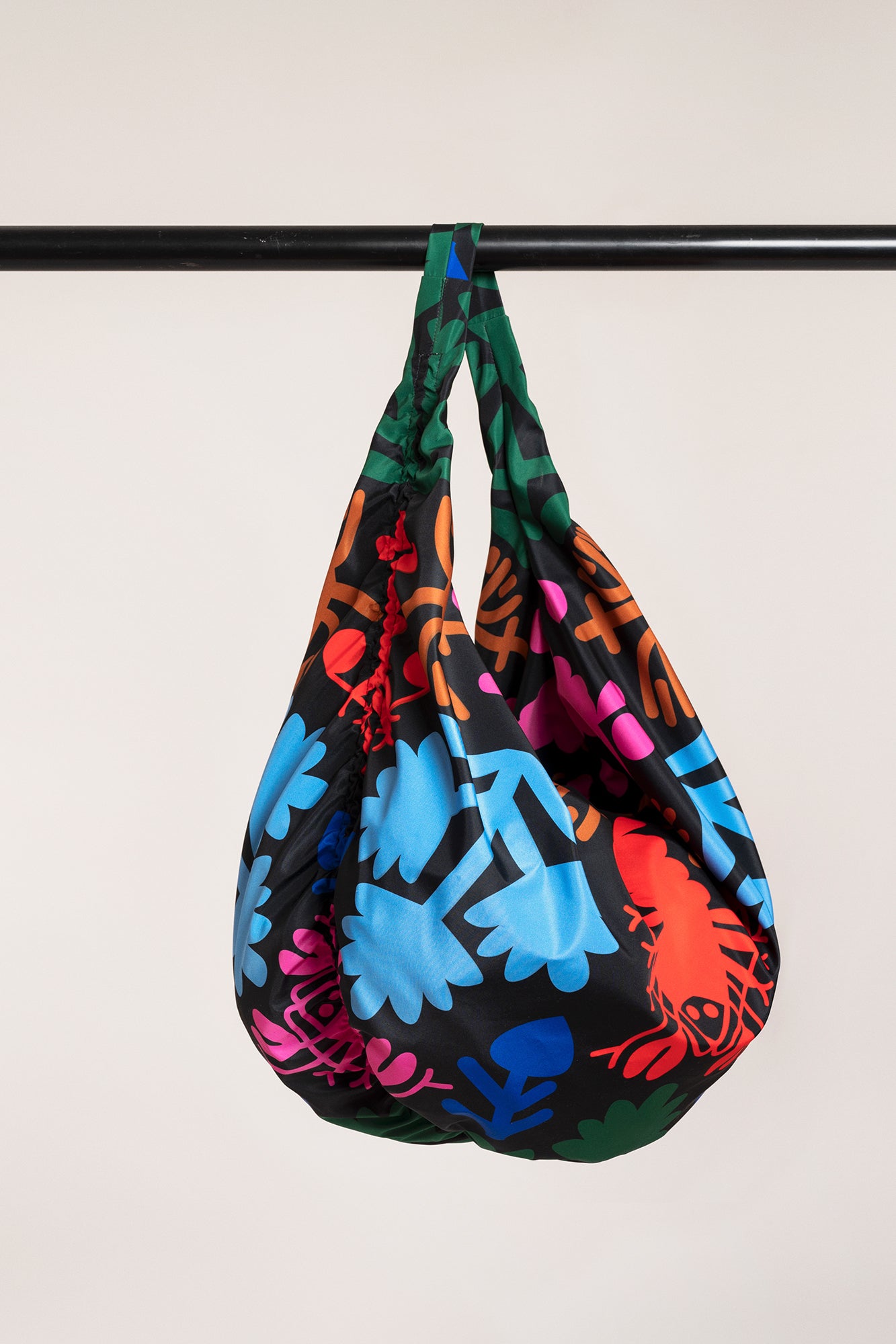 IKLAD oversized moon bag 'Lobster'