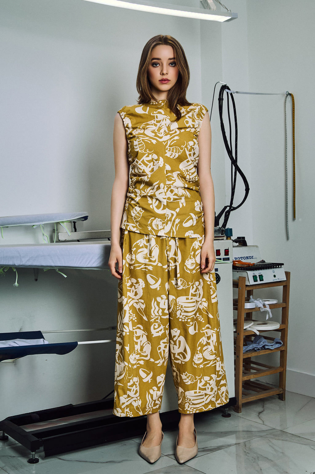 EVA barrel leg trousers 'Seasons Gold'