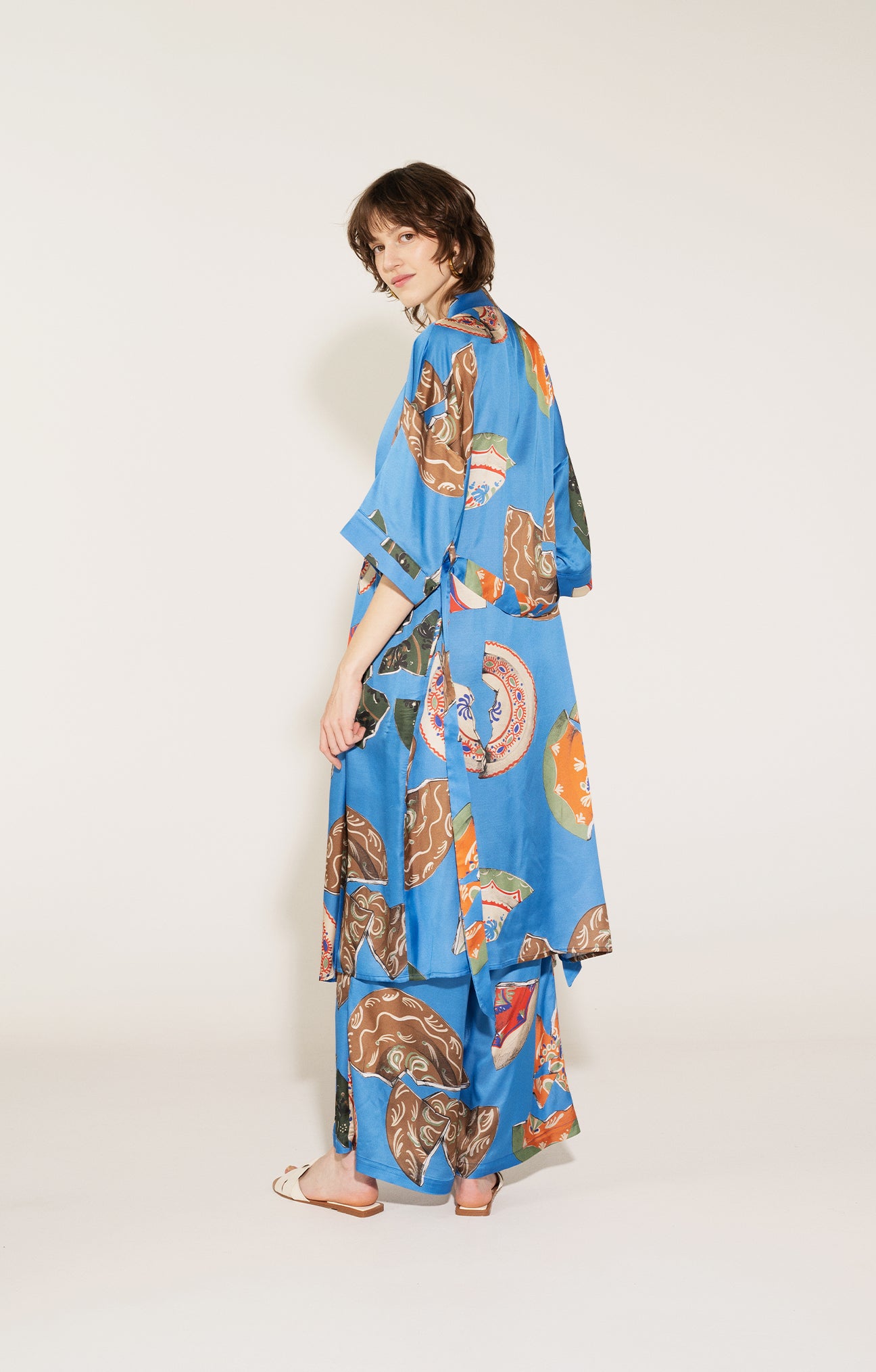 MIMICRY kimono robe 'Plates'