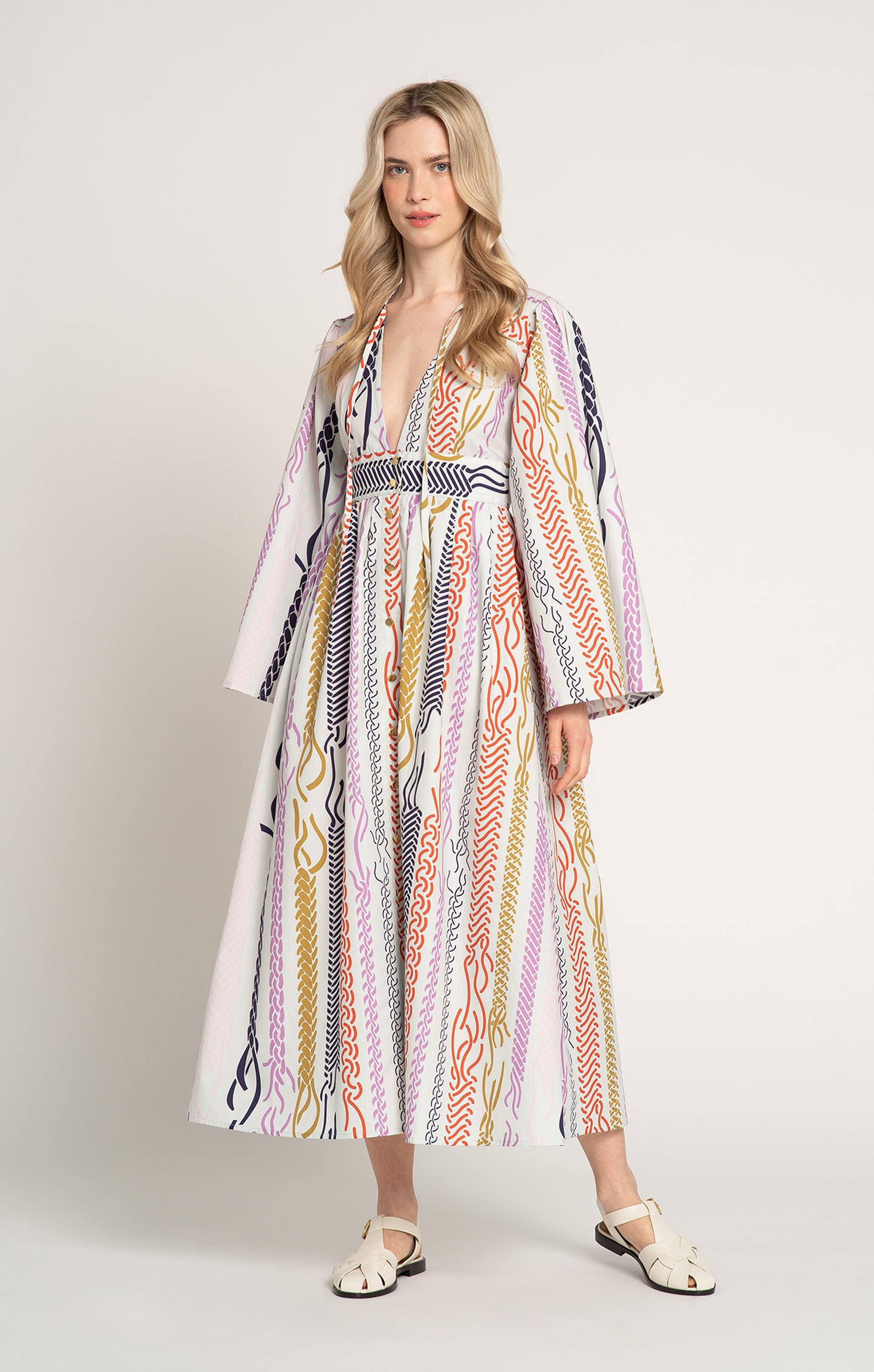KANTAR deep V-neck dress 'Braid Mint'