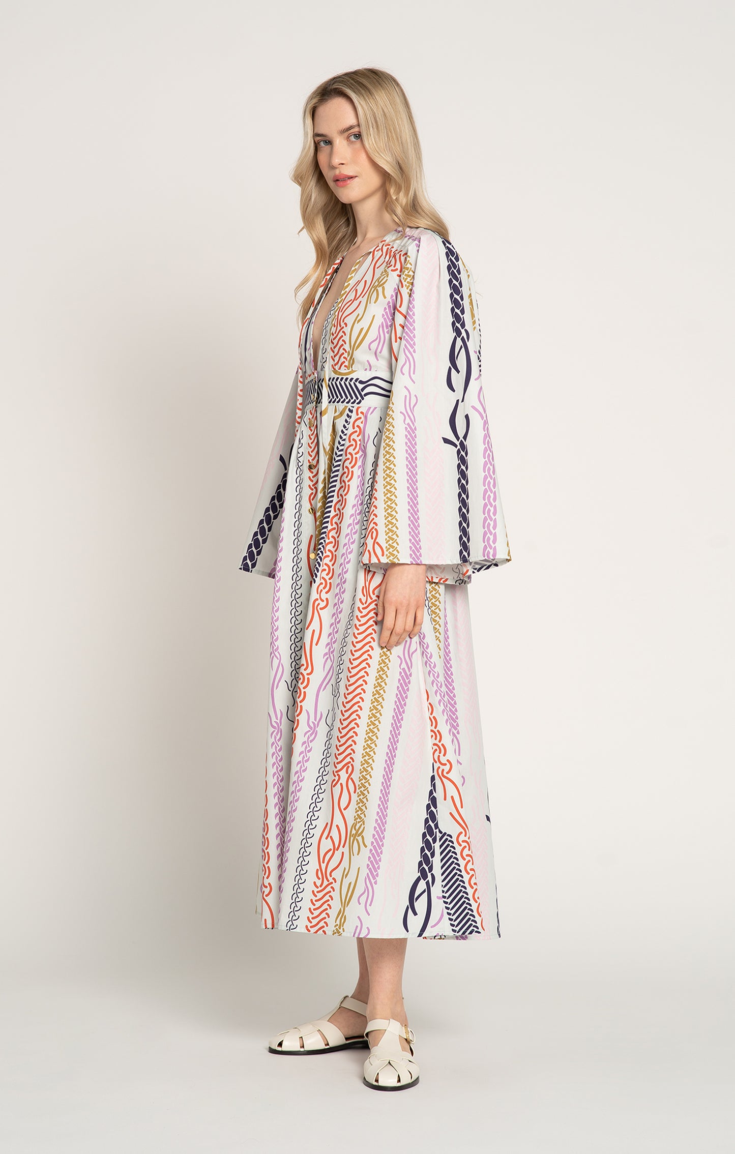 KANTAR deep V-neck dress 'Braid Mint'