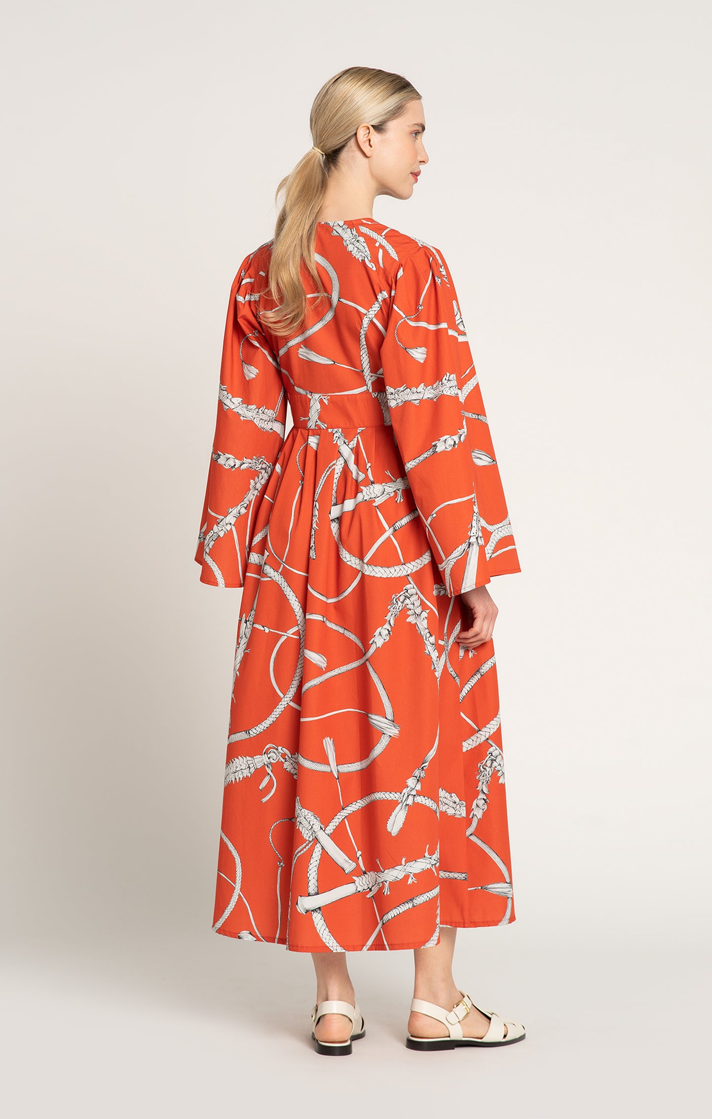 KANTAR deep V-neck dress 'Whip Red'