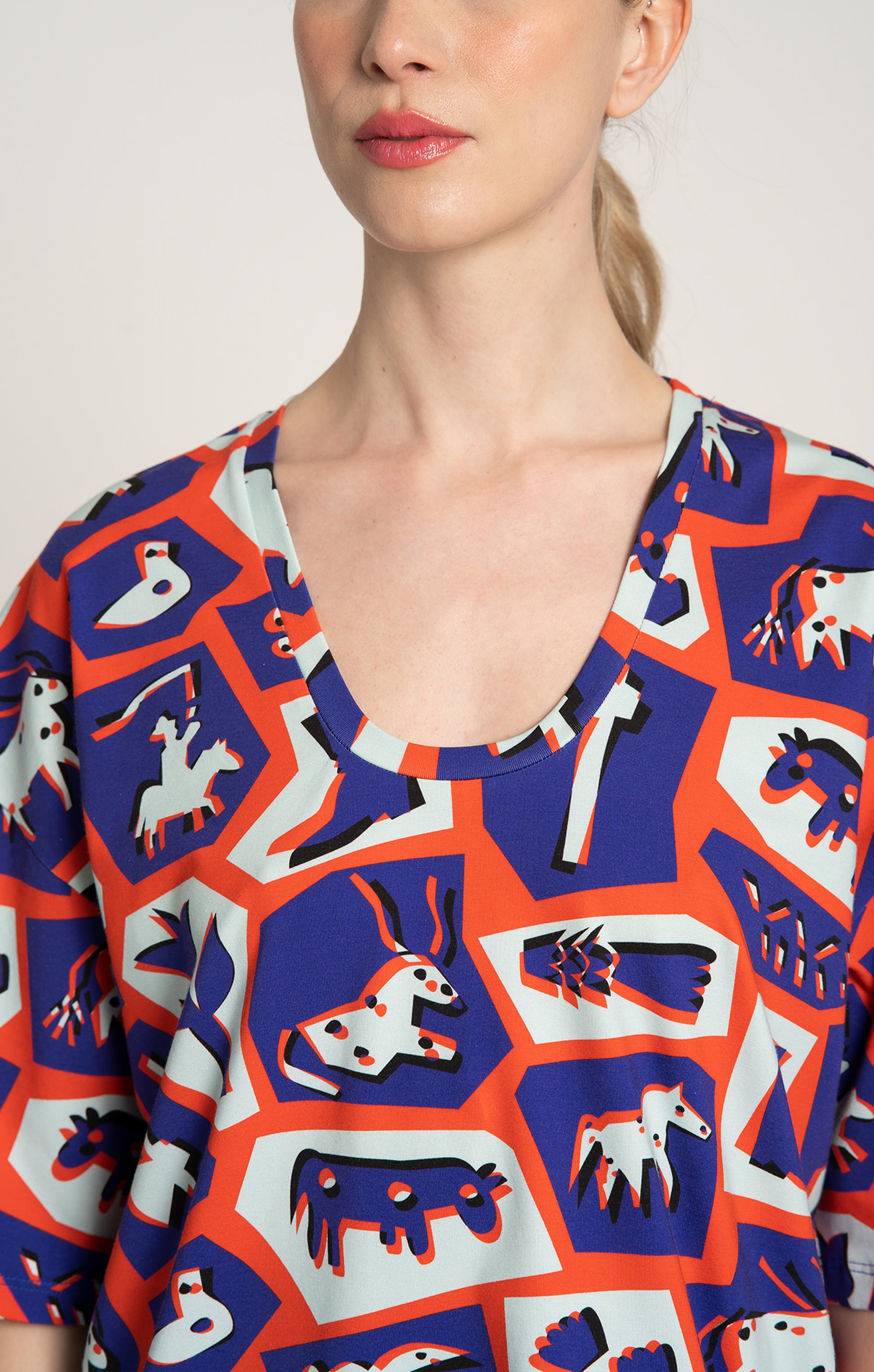 PUSZTA oversized t-shirt in Totem Red print, from Spring/Summer 2025 collection