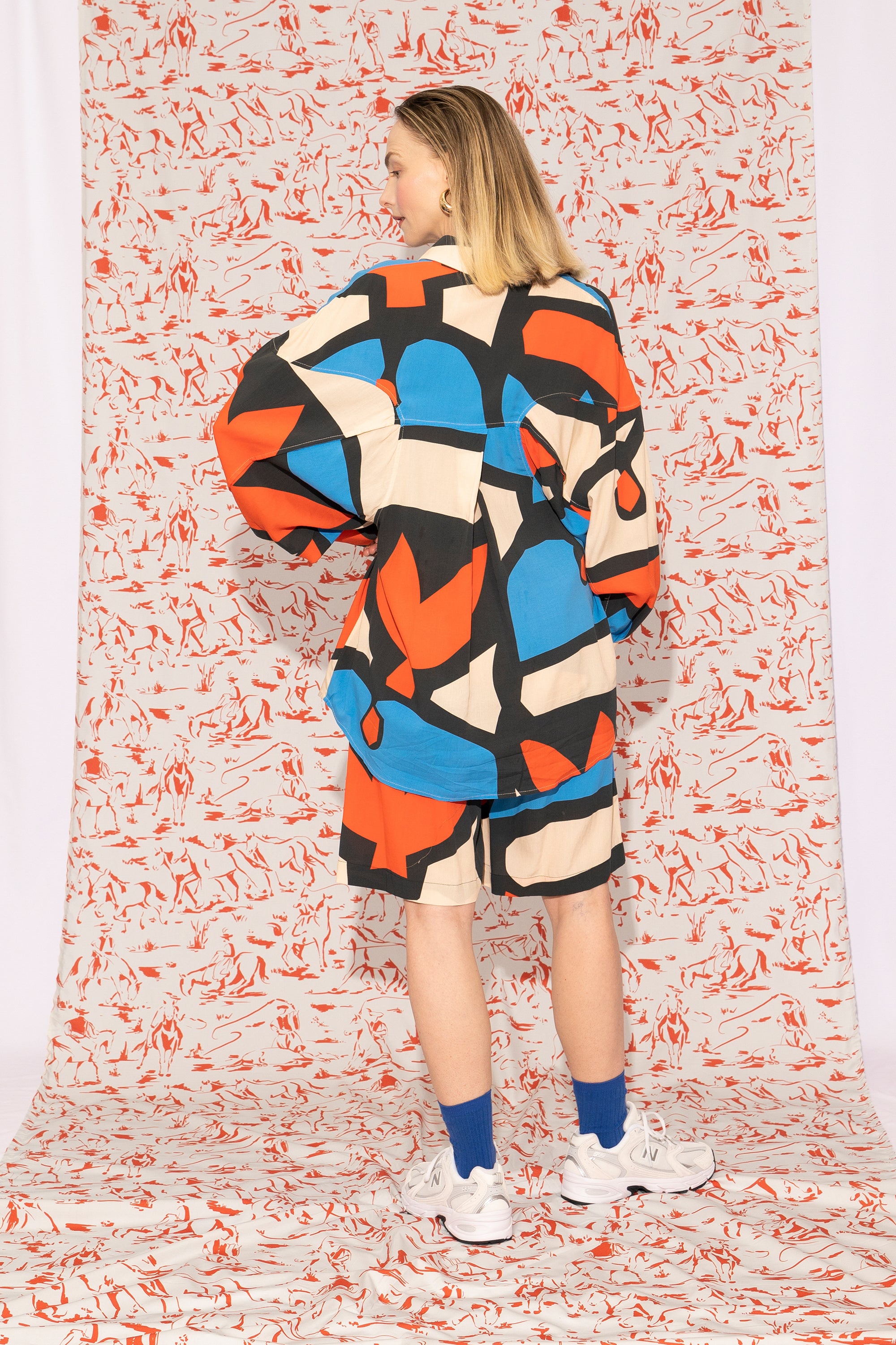 FAHEJ volume sleeve oversized shirt 'Pumpkin Blue'