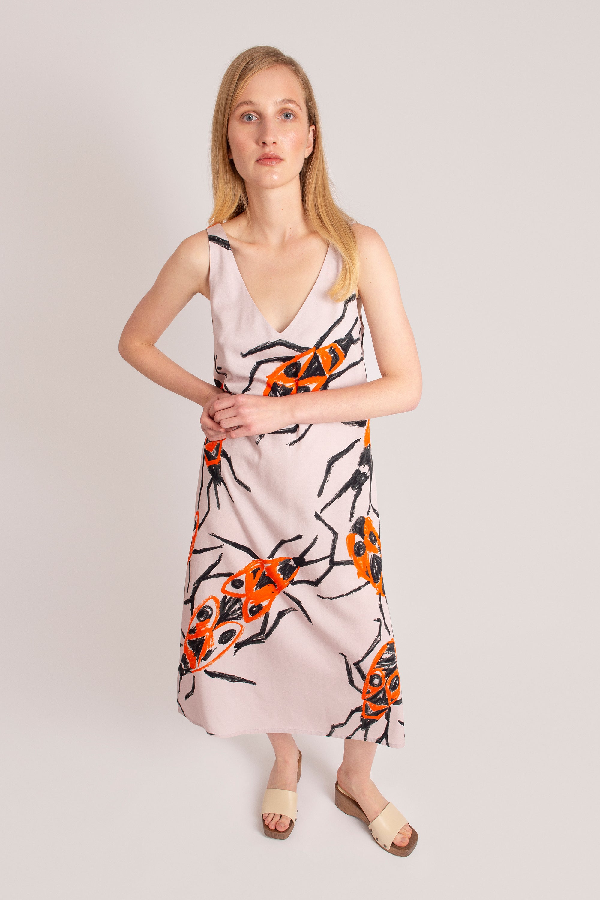 PILLE v-neck dress 'Big Firebugs'
