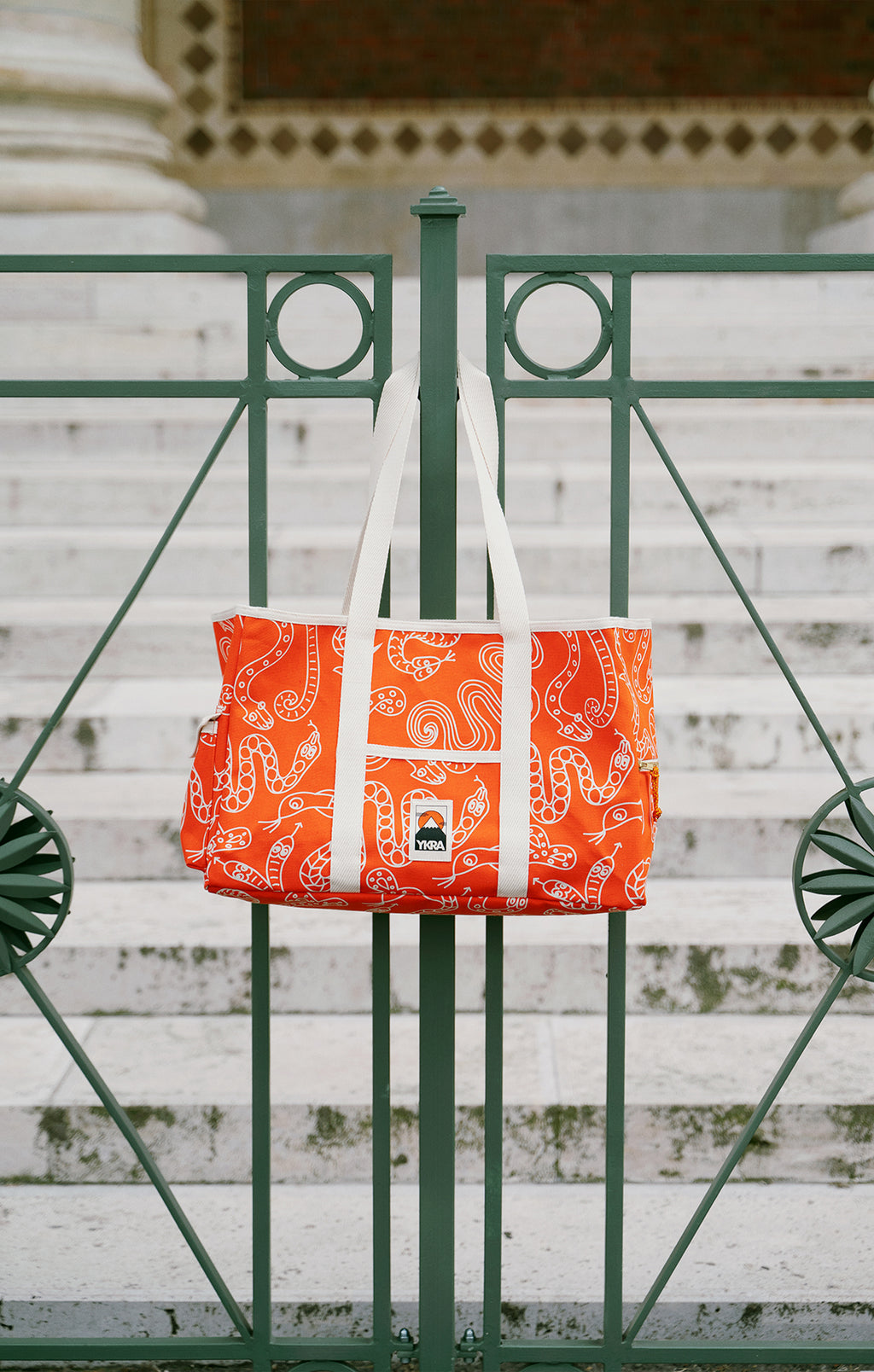 YKRA x TOMCSANYI beach bag 'Snake'