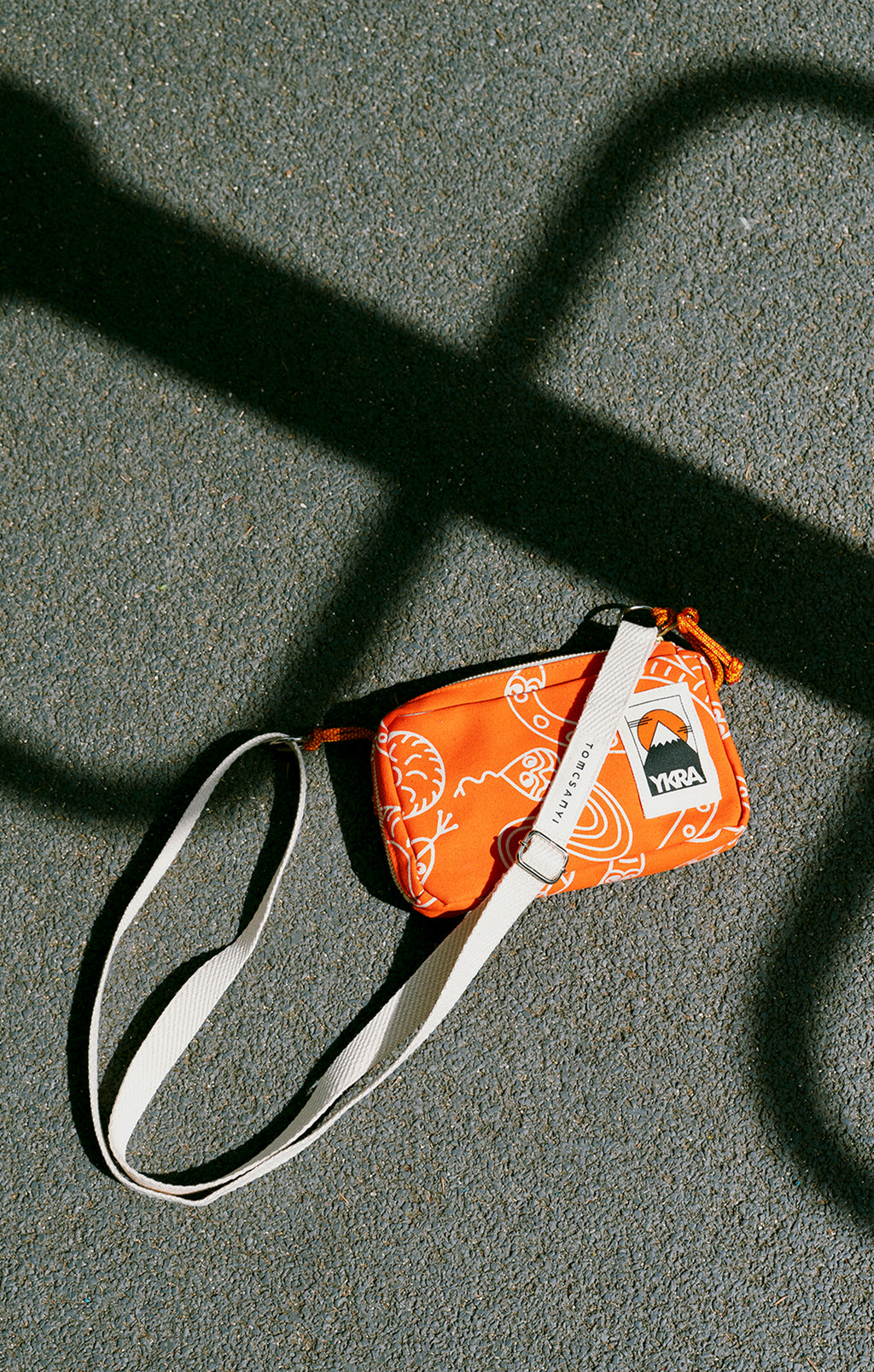 YKRA x TOMCSANYI travel case 'Snake'