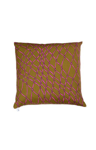FREE GIFT Decorative cushion 'fishnet pink' print