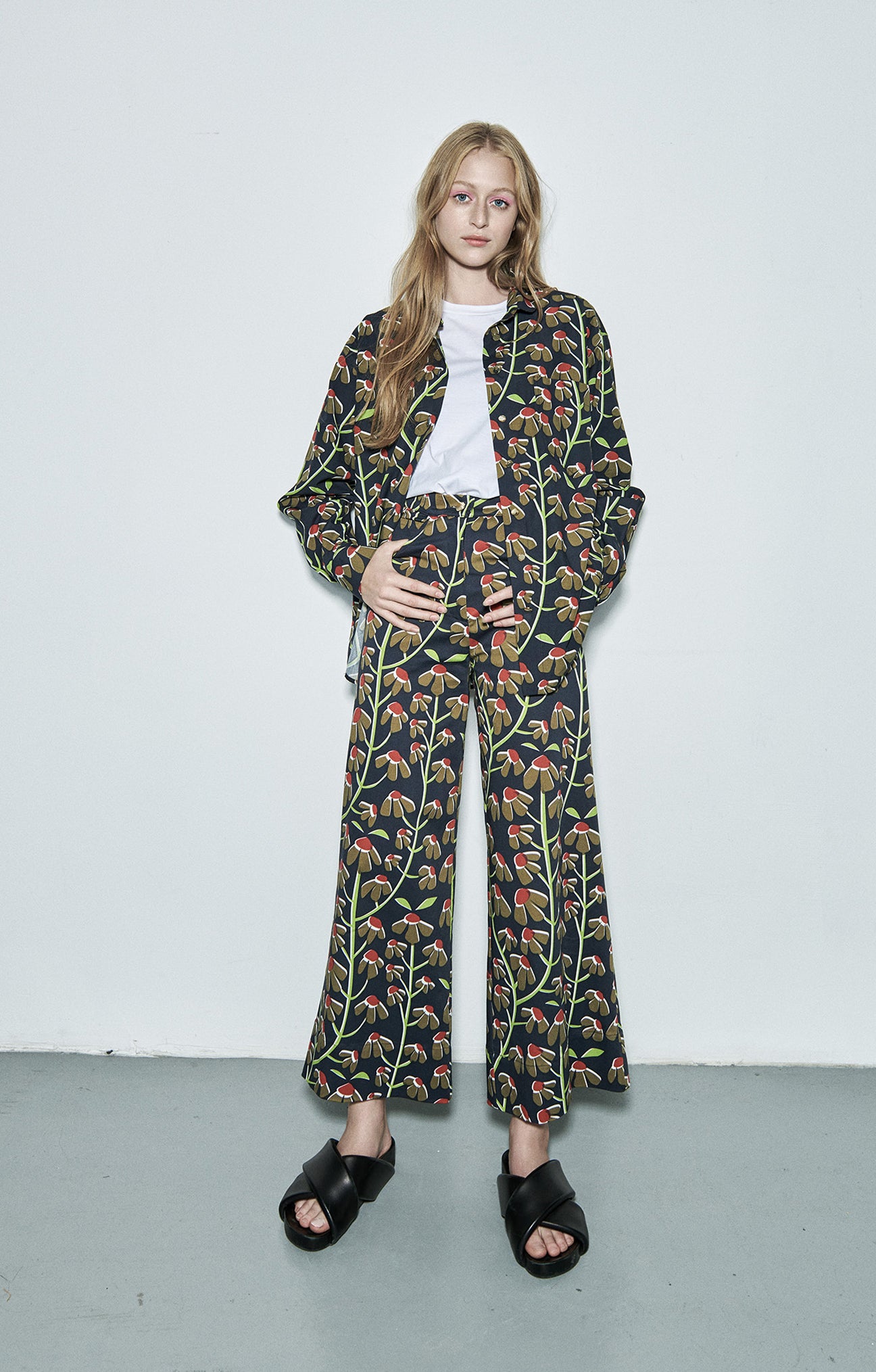 Zoe Printed Trousers - Equiflora print