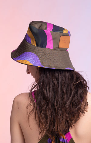 BUSA bucket hat 'waves'