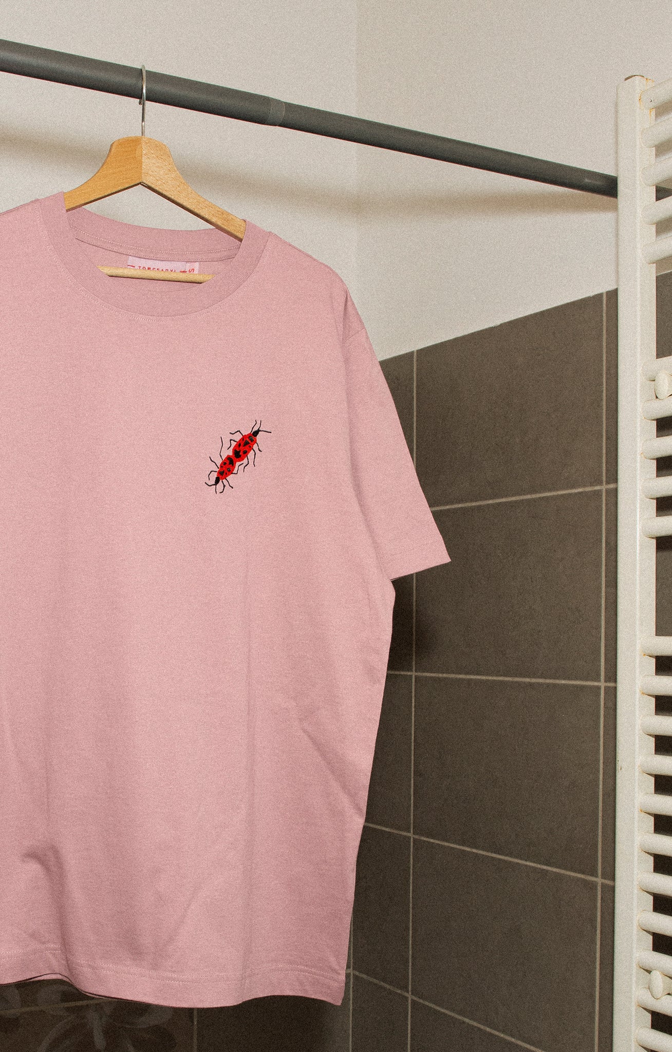 'LOVERS' T-shirt rose