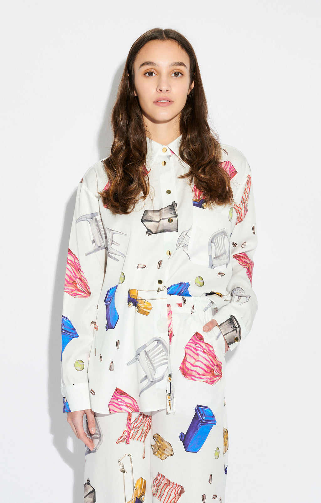 MORPHINI oversized shirt 'objects white'